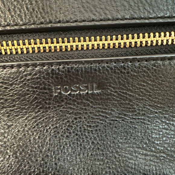 Fossil Women’s Black Leather Satchel Style Zippered Crossbody Purse GUC - Picture 8 of 11